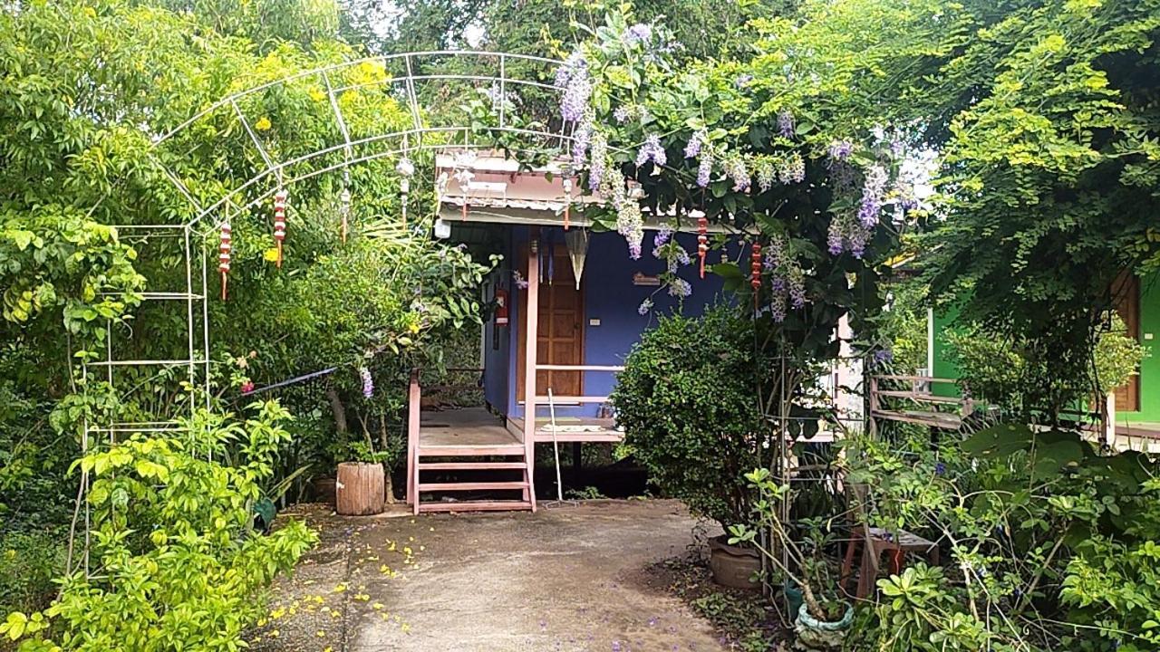 บ้านสวนนกโฮมสเตย์ Owlhouse Ban Pong Pat Екстер'єр фото